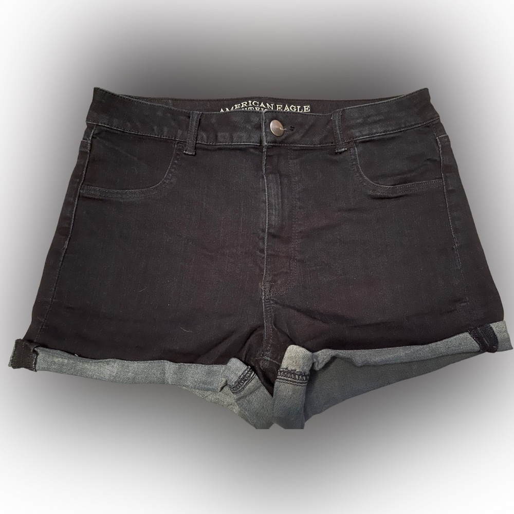 Womens American Eagle shorts, size 14 super hi-rise shortie, super super stretch